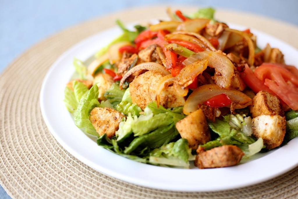 Chef Luciano Kitchen + Chicken | meal takeaway | 49 E Cermak Rd, Chicago, IL 60616, USA | 3123260062 OR +1 312-326-0062