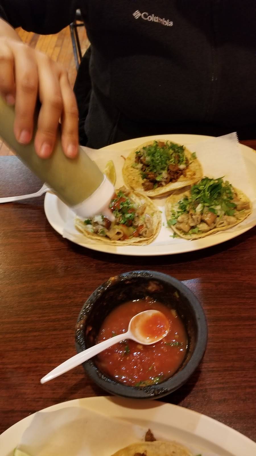 Taqueria El Primo | restaurant | 2145, 4317 N Elston Ave, Chicago, IL 60641, USA | 7739426194 OR +1 773-942-6194