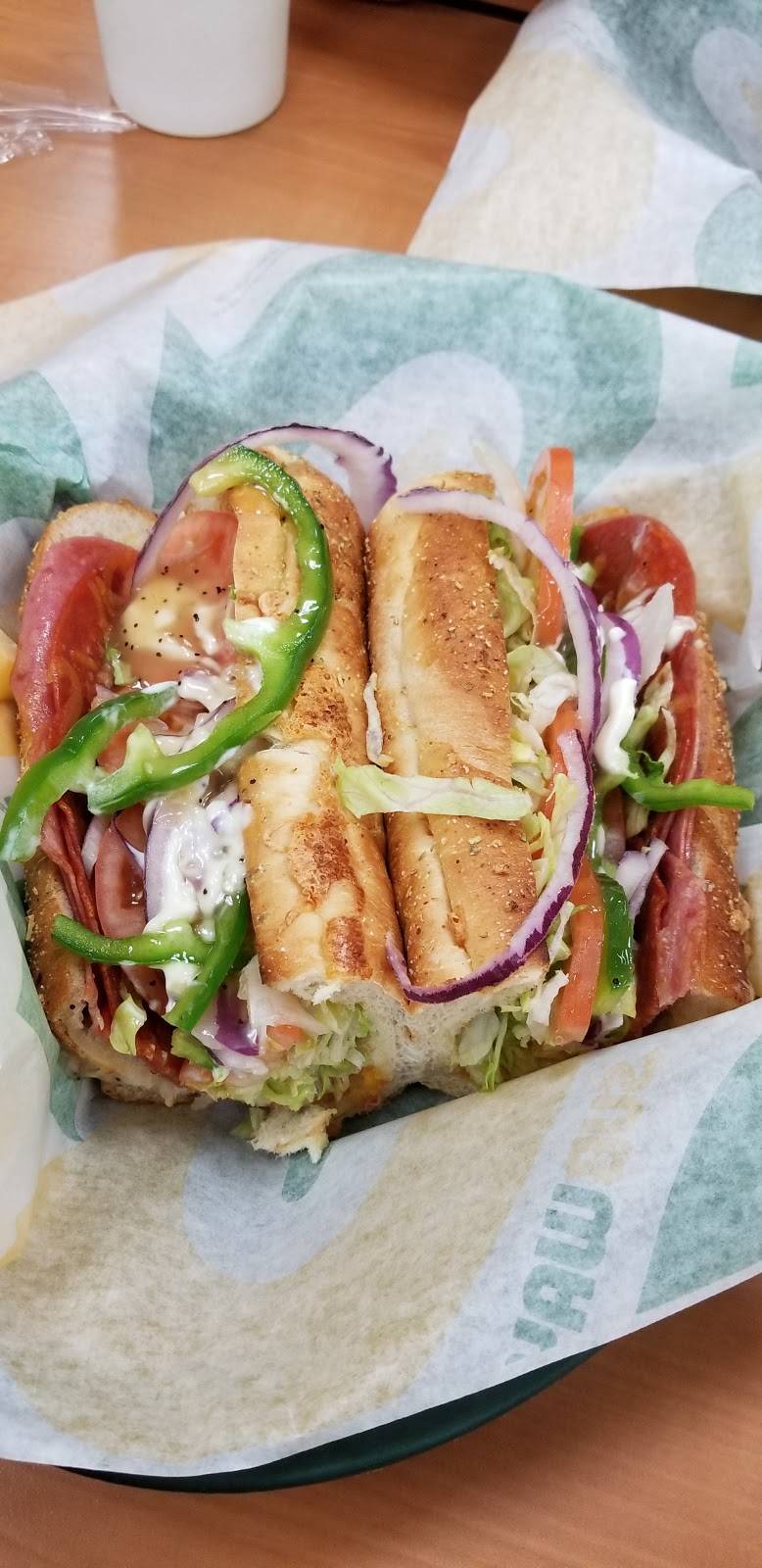 Subway | restaurant | 3838 S Semoran Blvd, Orlando, FL 32822, USA | 4072082524 OR +1 407-208-2524