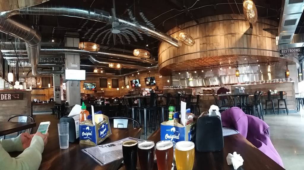 Jolly Pumpkin Pizzeria and Brewery | restaurant | 5215 S Harper Ave, Chicago, IL 60615, USA | 7736438008 OR +1 773-643-8008