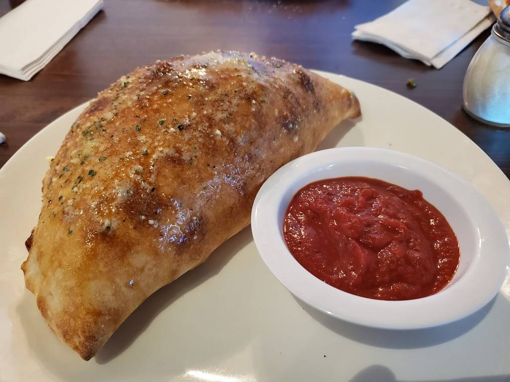 Jonnys Pizza | restaurant | 26742 E University Dr suit 200, Aubrey, TX 76227, USA | 2143055040 OR +1 214-305-5040