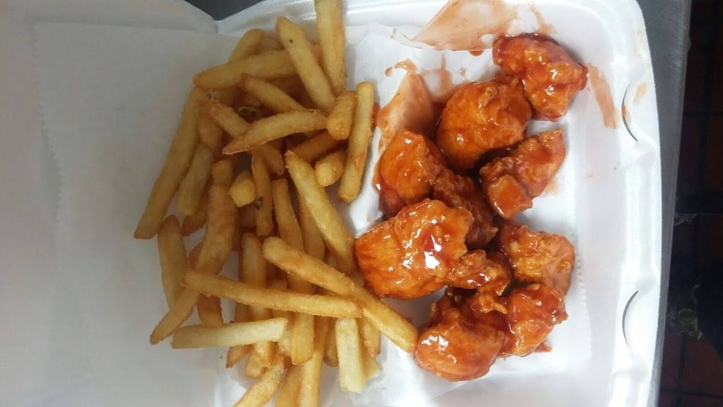 JJ Fish and Chicken | meal takeaway | 2453, 3948 W Cermak Rd, Chicago, IL 60623, USA | 7732774000 OR +1 773-277-4000