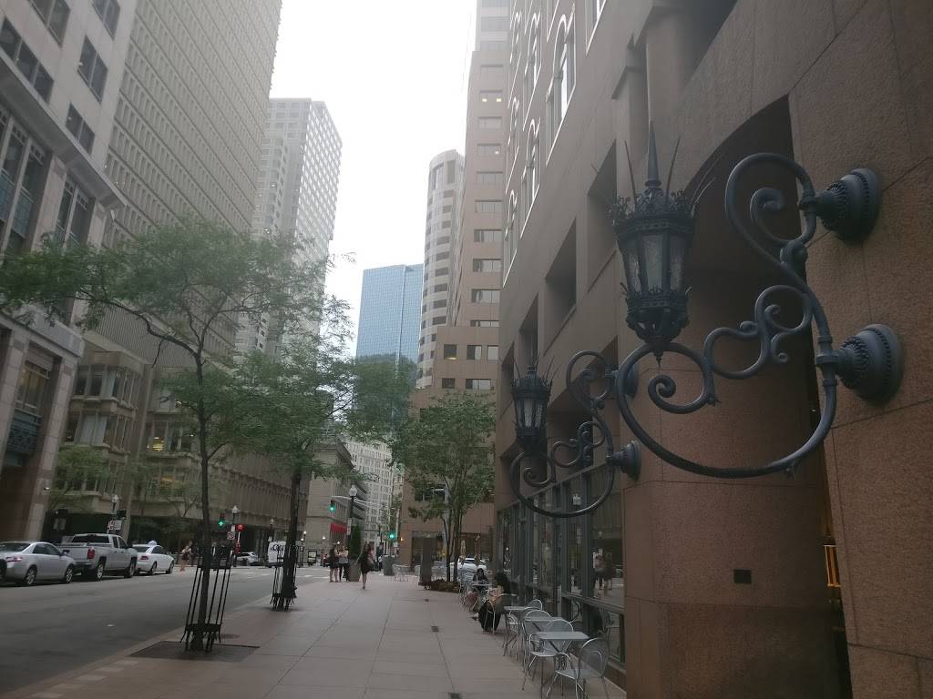 Starbucks | cafe | 1 International Pl, Boston, MA 02110, USA | 6177374688 OR +1 617-737-4688