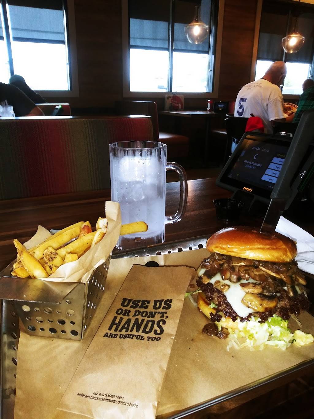 Chilis Grill & Bar | restaurant | 4750 Edgmont Ave, Brookhaven, PA 19015, USA | 4844803442 OR +1 484-480-3442