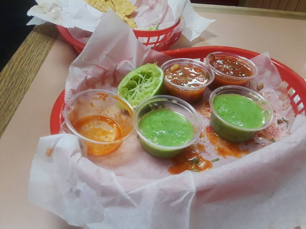 Taqueria El Favorito | restaurant | 6466 Redwood Dr, Rohnert Park, CA 94928, USA | 7075888013 OR +1 707-588-8013