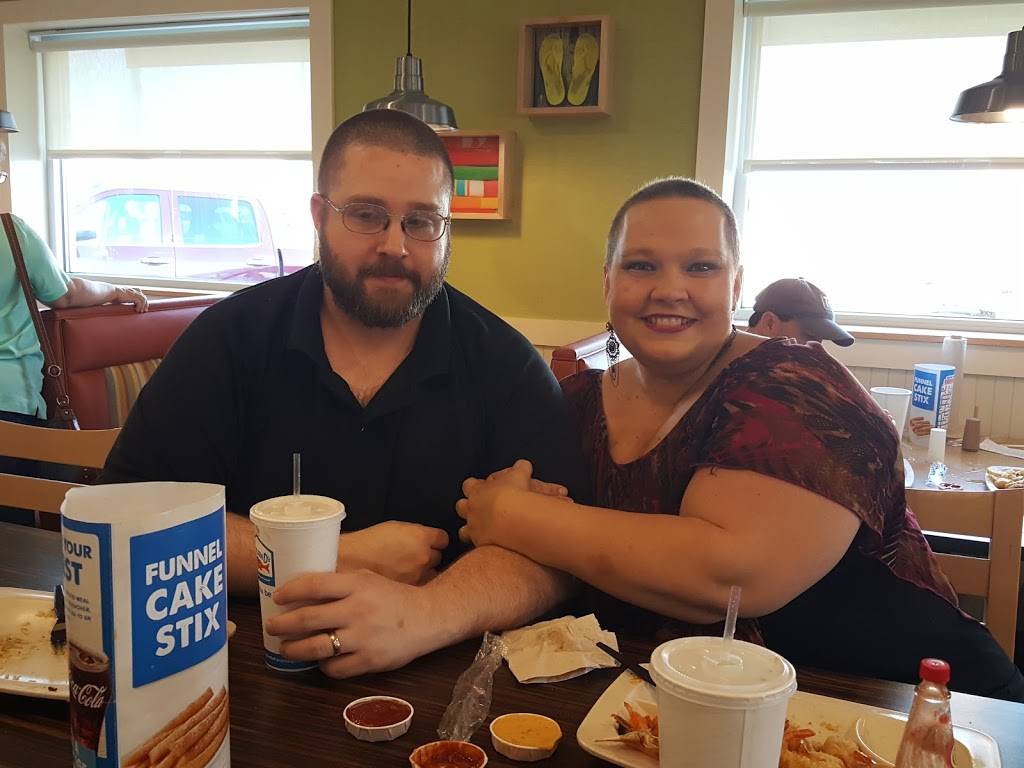 Captain Ds | restaurant | 760 Skyland Blvd, Tuscaloosa, AL 35405, USA | 2053494211 OR +1 205-349-4211