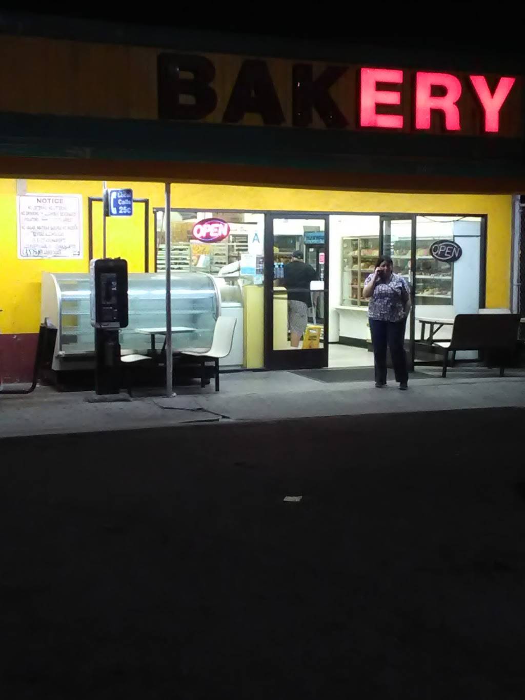 Oaxaca Panaderia | restaurant | 843 N Wilmington Blvd, Wilmington, CA 90744, USA | 3109520911 OR +1 310-952-0911