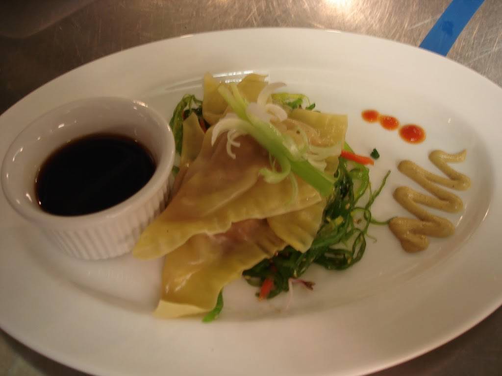 Bluebird Restaurant & Tavern | restaurant | 102 E River St, Leland, MI 49654, USA | 2312569081 OR +1 231-256-9081