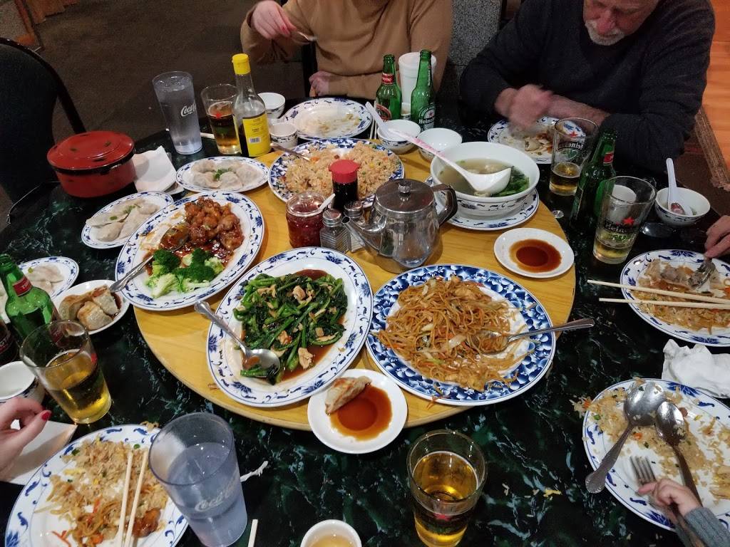 Dragon Court | restaurant | 4520 N Tryon St, Charlotte, NC 28213, USA | 7045960228 OR +1 704-596-0228