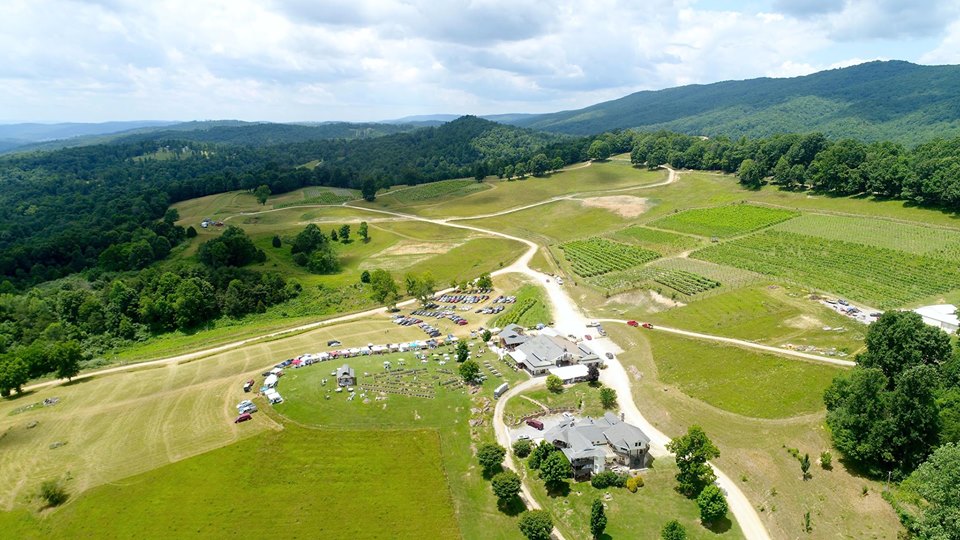Beliveau Farm Winery | restaurant | 3899 Eakin Farm Rd, Blacksburg, VA 24060, USA | 5409610505 OR +1 540-961-0505