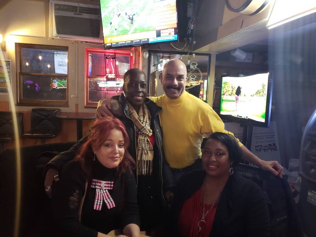 Whoos Bar And Grill | restaurant | 142 NY-17K, Newburgh, NY 12550, USA | 8455671414 OR +1 845-567-1414