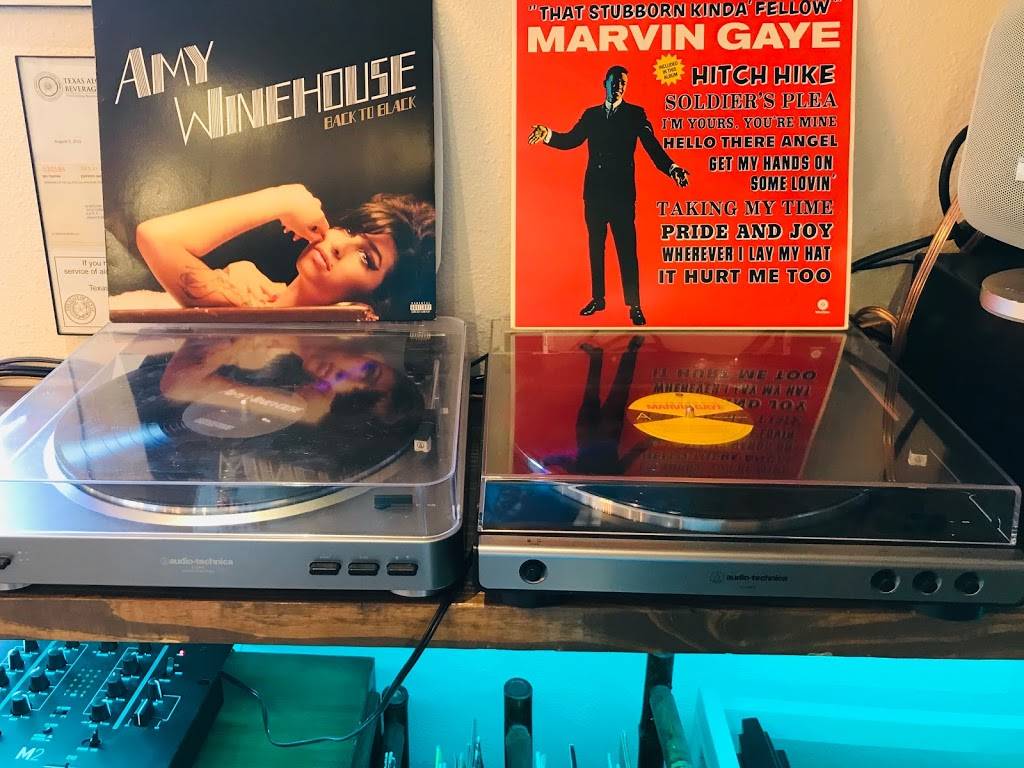 Je Mocha Bean Coffee & Wine Bar | cafe | 16708 Termini-San Luis Pass Rd Ste F, Jamaica Beach, TX 77554, USA | 7138705470 OR +1 713-870-5470