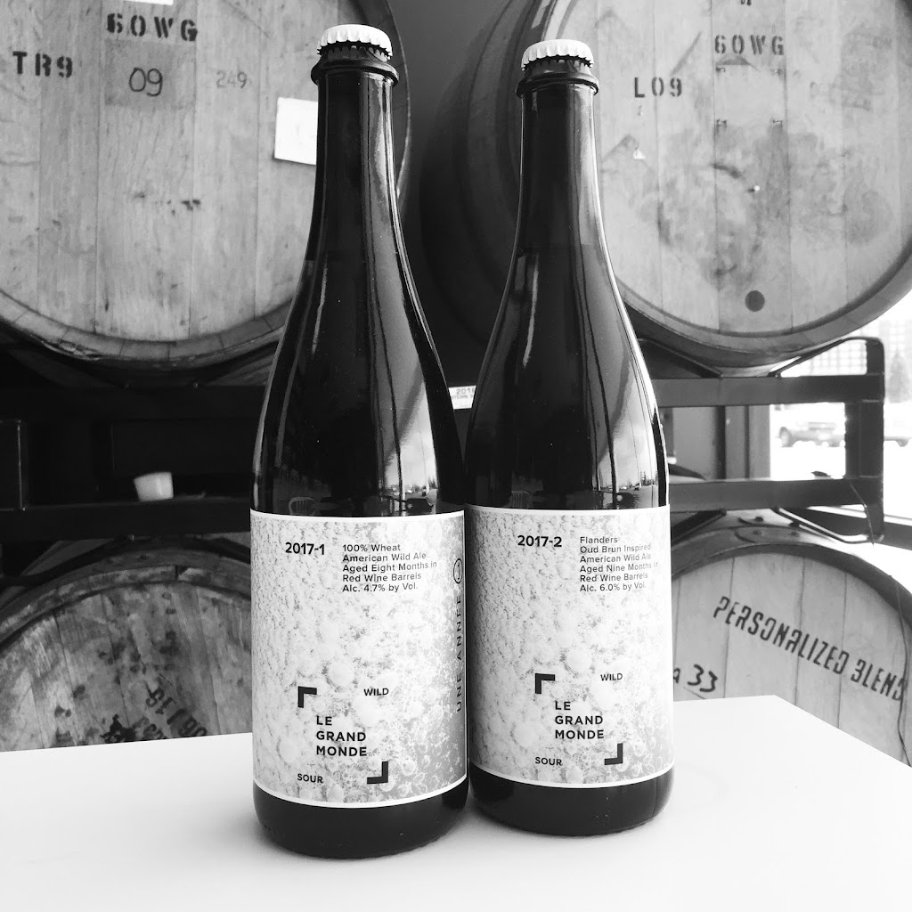 Une Année | Hubbards Cave Brewery & BBQ | restaurant | 6343 W Gross Point Rd, Niles, IL 60714, USA | 8476350655 OR +1 847-635-0655