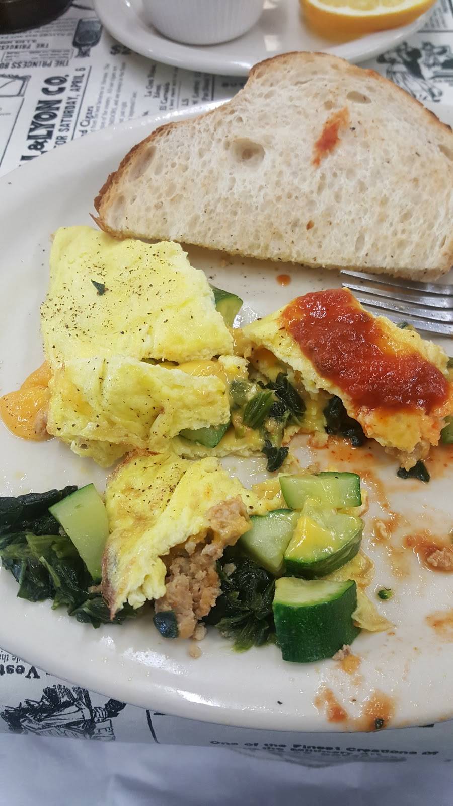 Golden Egg Omelet House | restaurant | 316 W Mission Ave #102, Escondido, CA 92025, USA | 7604896420 OR +1 760-489-6420