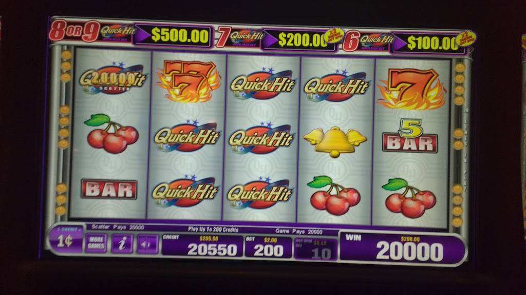 Rileys Roadhouse Bar & Grill | restaurant | 21000 157th Ave N, Cordova, IL 61242, USA | 3096549463 OR +1 309-654-9463