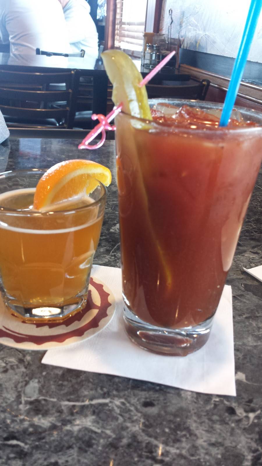 Dirty Dog American Bar & Grill Waverly | restaurant | 1016 W Bremer Ave #2931, Waverly, IA 50677, USA | 3193528819 OR +1 319-352-8819