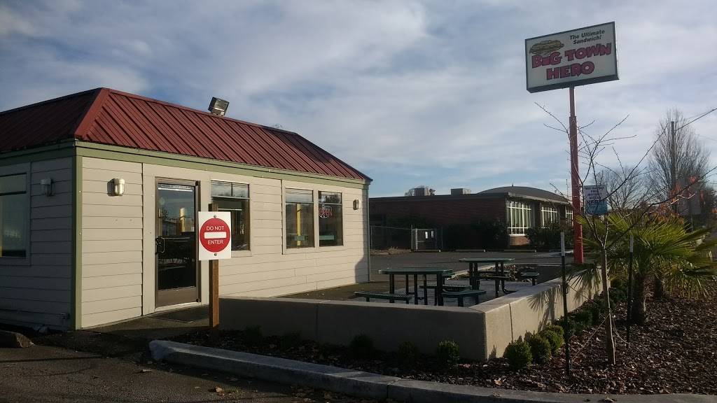 Big Town Hero | restaurant | 1002 N First Ave St, Stayton, OR 97383, USA | 5037674200 OR +1 503-767-4200