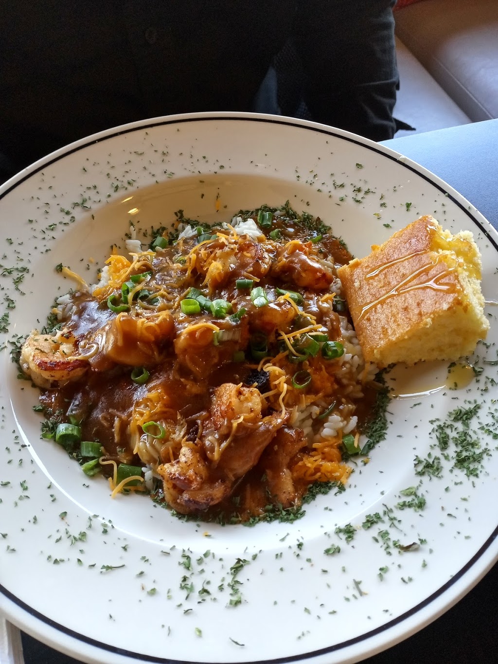 Oooh Wee It Is Restaurant | restaurant | 33 E 83rd St, Chicago, IL 60619, USA | 8722447505 OR +1 872-244-7505