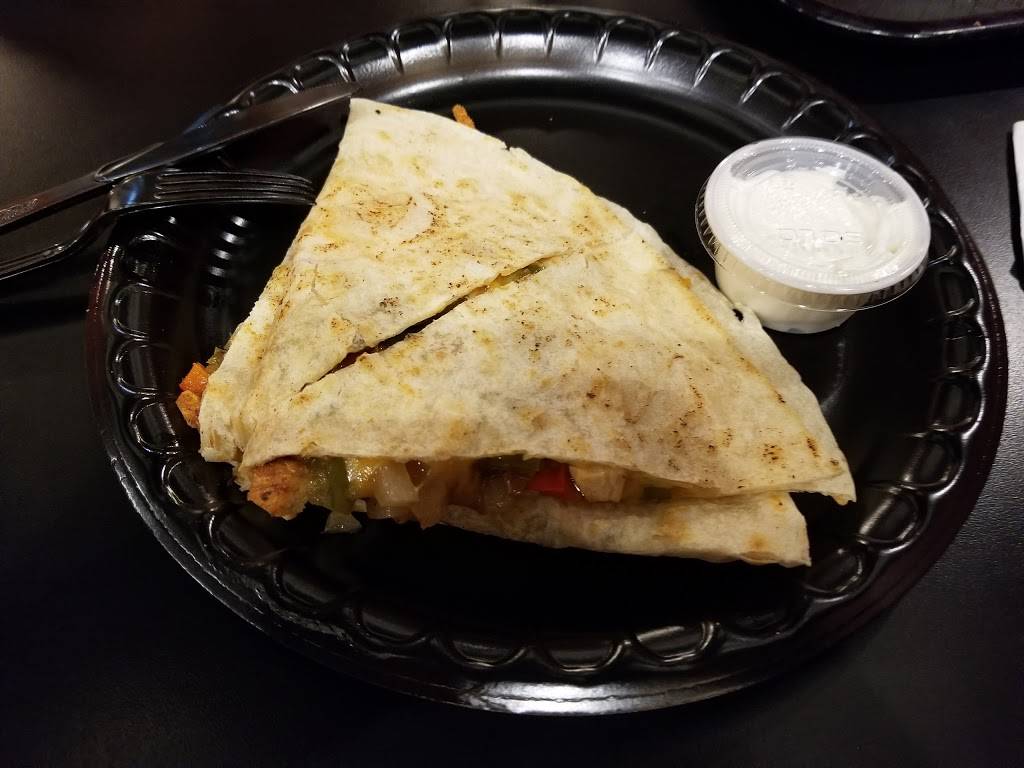 Mex On Main | restaurant | 6528 Main St, Trumbull, CT 06611, USA | 2038809882 OR +1 203-880-9882