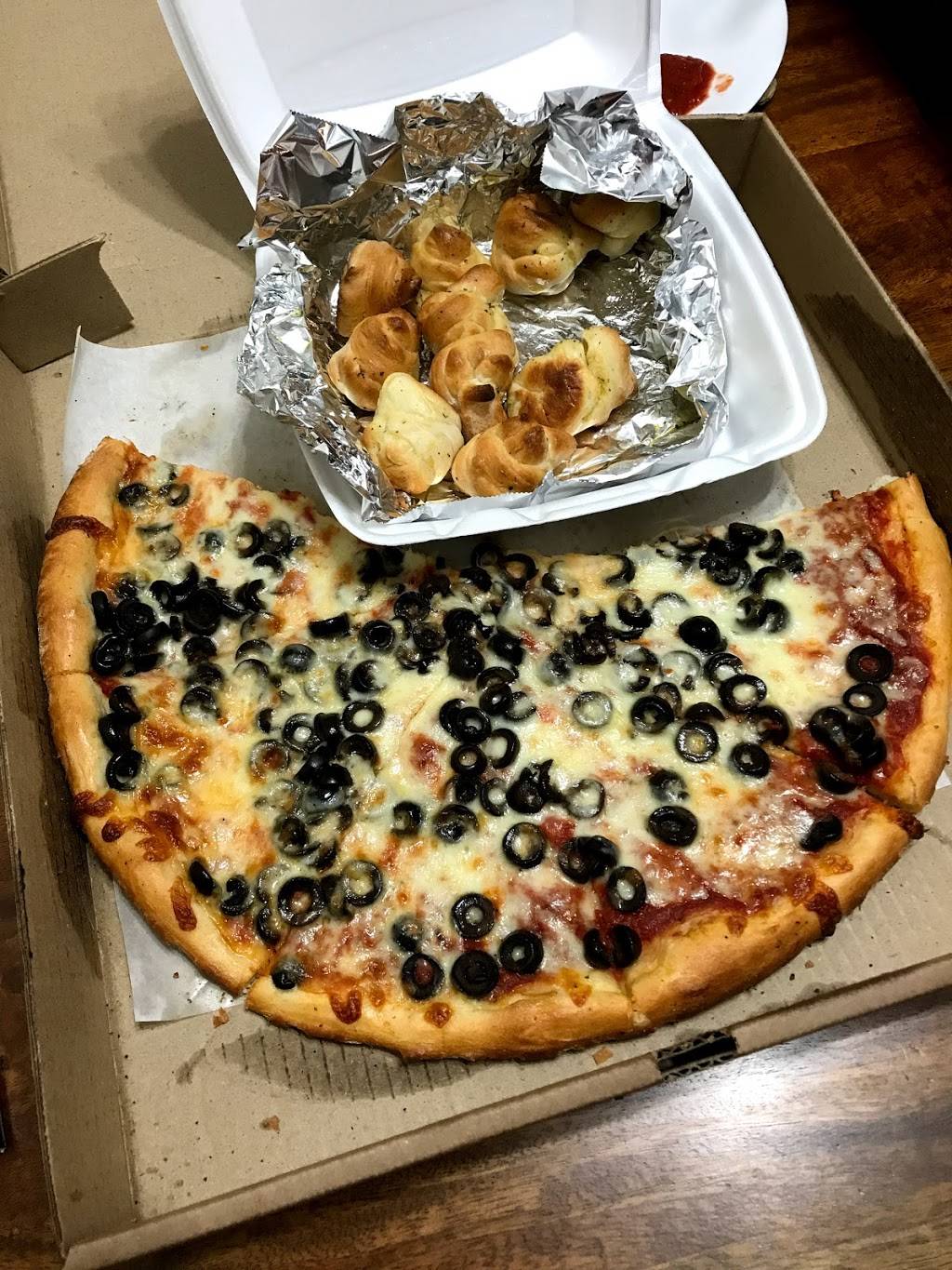 Mama Ginnas | restaurant | 4549 U.S. Hwy 220, Summerfield, NC 27358, USA | 3366437779 OR +1 336-643-7779