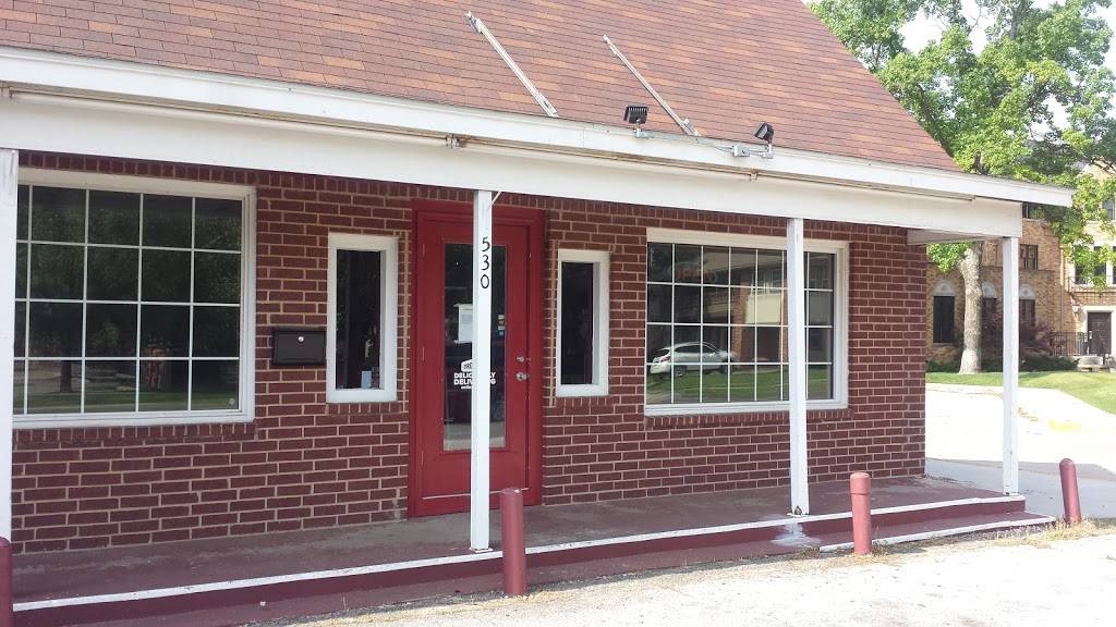 Barn Burger & Grill | restaurant | 530 W Lindsey St, Norman, OK 73069, USA | 4052172600 OR +1 405-217-2600