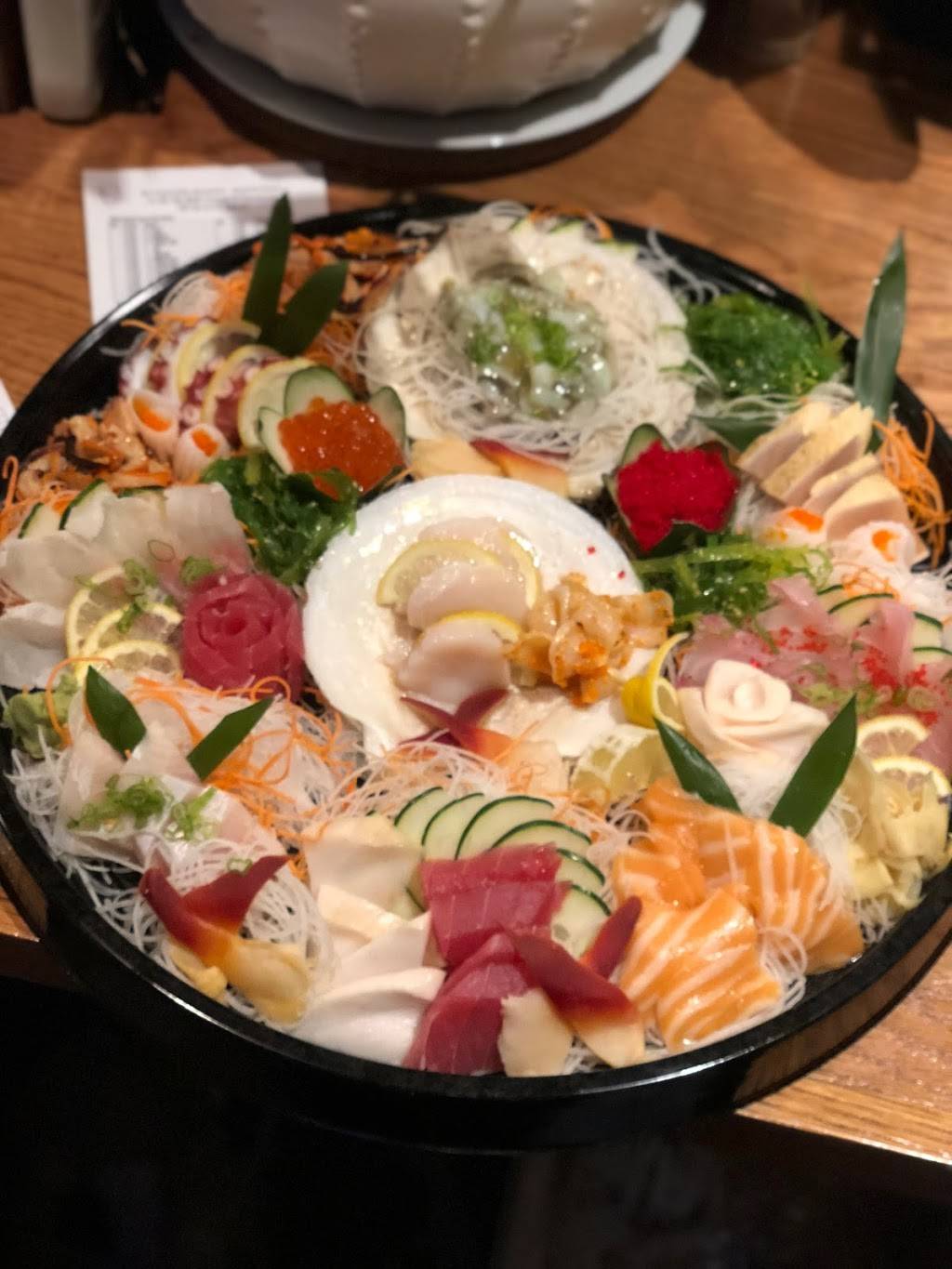 Hais Sushi & Pho | restaurant | 2617 8th Ave S #112, Nashville, TN 37204, USA | 6157605800 OR +1 615-760-5800