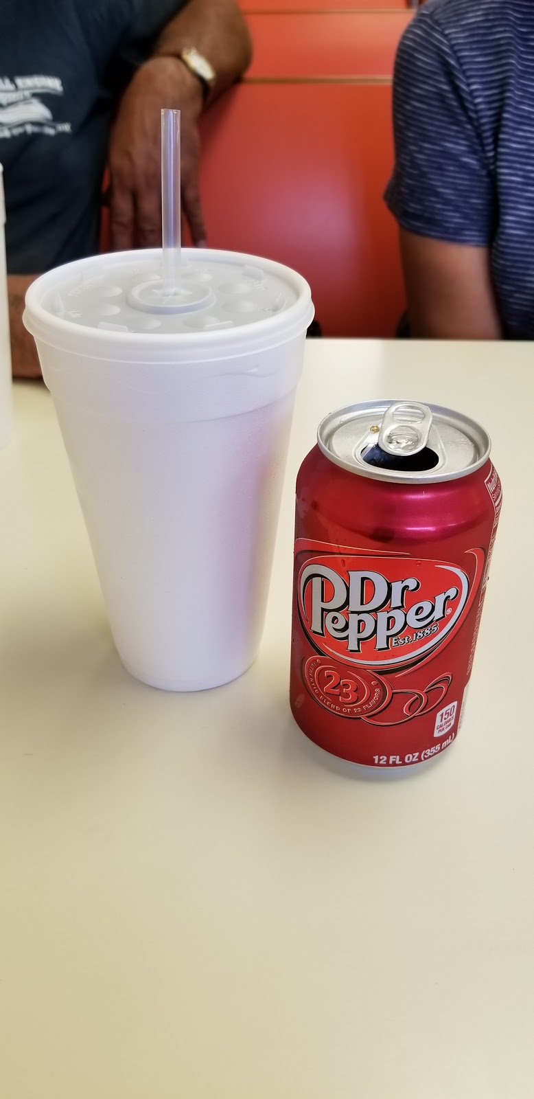 Starlite Burger 6 | restaurant | 1105 W Main St, Rio Grande City, TX 78582, USA | 9564873343 OR +1 956-487-3343