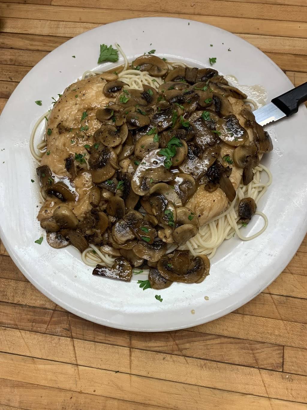 Luigis Italian Restaurant | restaurant | 15400 Warwick Blvd, Newport News, VA 23608, USA | 7578722588 OR +1 757-872-2588