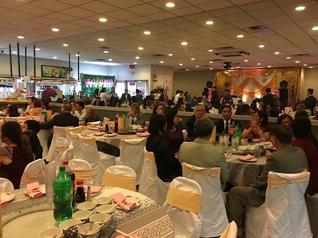 Silver Seafood Restaurant | restaurant | 4829 N Broadway, Chicago, IL 60640, USA | 7737840668 OR +1 773-784-0668