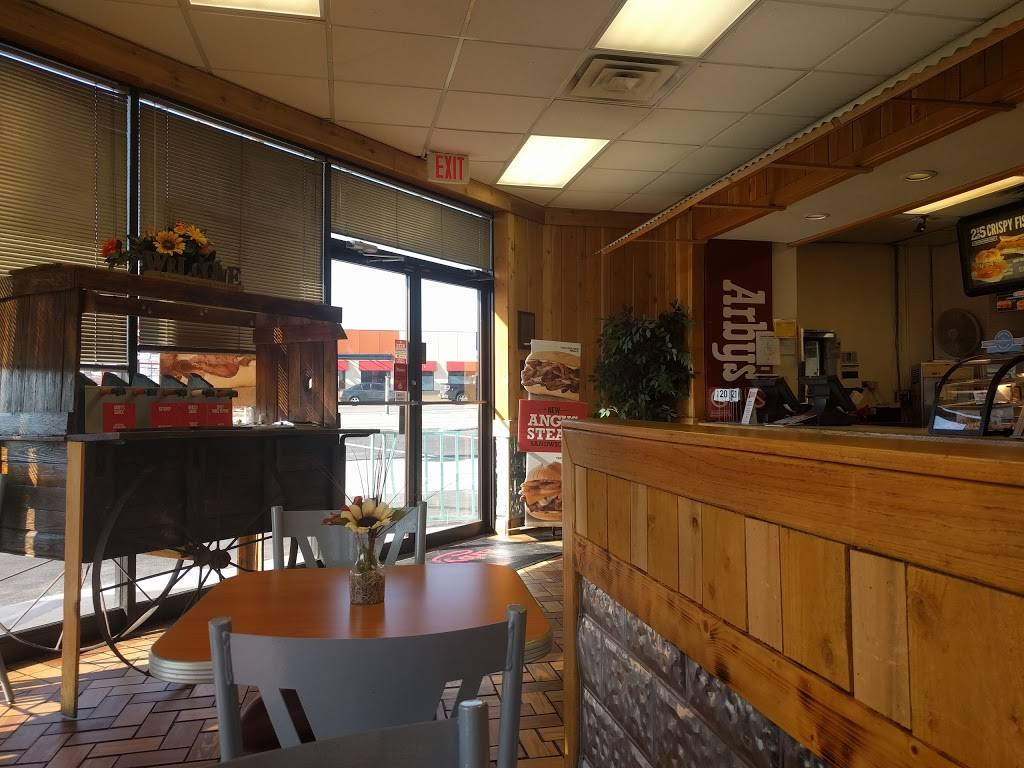 Arbys | restaurant | 6799 Bandera Rd, San Antonio, TX 78238, USA | 2106475818 OR +1 210-647-5818