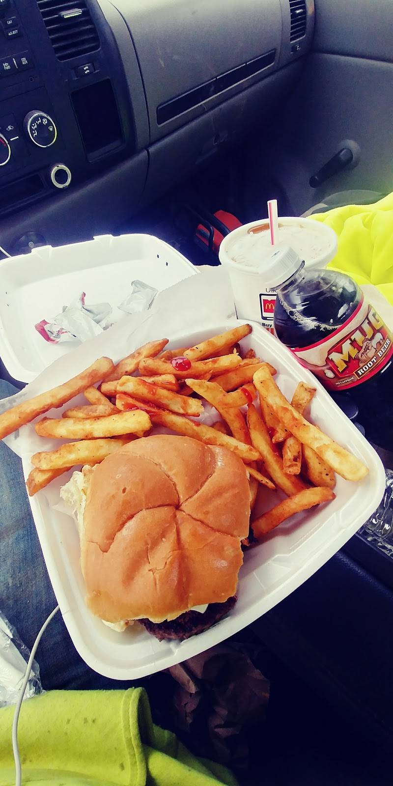 Sotelos Pizza & Restaurant | restaurant | 565 Salmon Brook St, Granby, CT 06035, USA | 8604133466 OR +1 860-413-3466