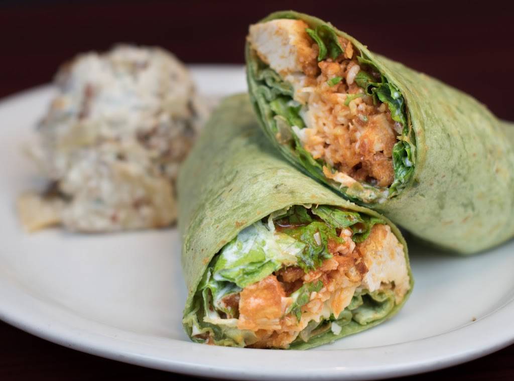 Wolf Den Family Restaurant | restaurant | 1901 W California St, Gainesville, TX 76240, USA | 9406659653 OR +1 940-665-9653