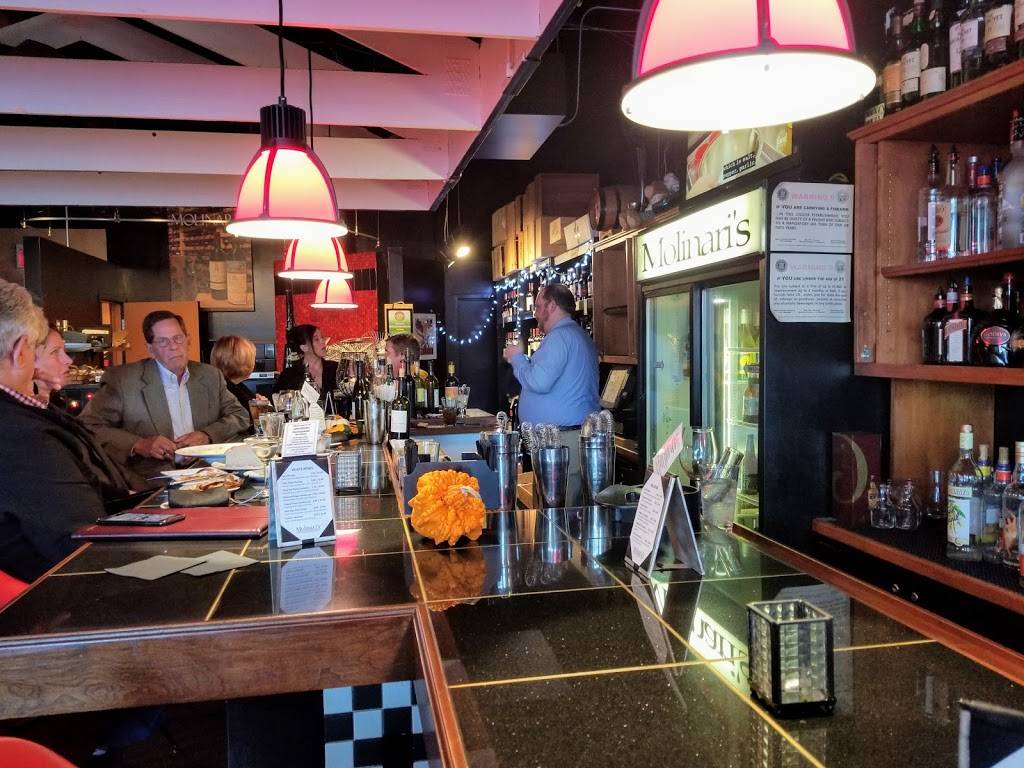 Molinaris | restaurant | 8900 Mentor Ave, Mentor, OH 44060, USA | 4409742750 OR +1 440-974-2750