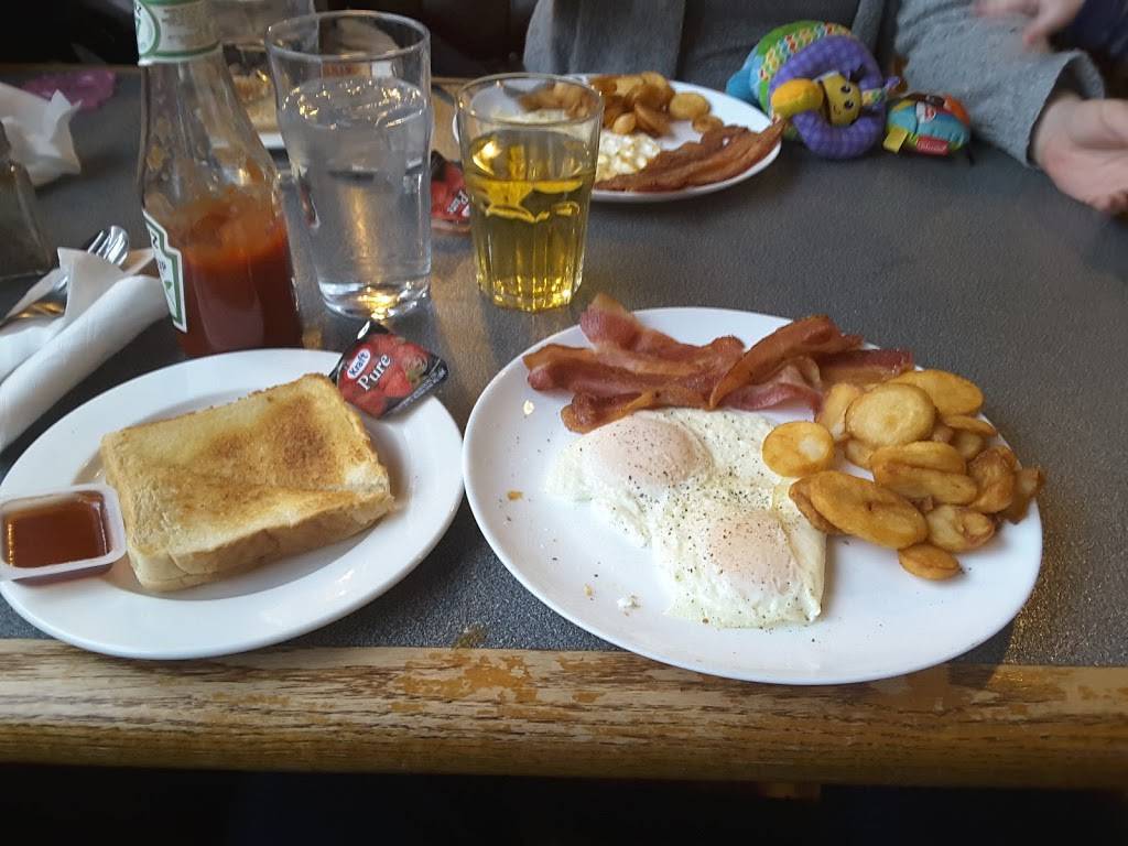 Debbs Place | restaurant | 352 Huronia Rd, Barrie, ON L4N 8Y9, Canada | 7057271361 OR +1 705-727-1361