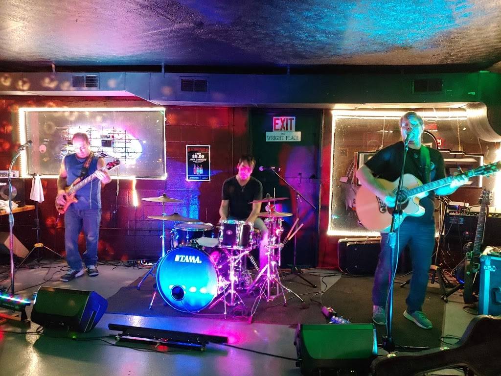 Wright Place | restaurant | 501 N 33rd St, Louisville, KY 40212, USA | 5027788487 OR +1 502-778-8487