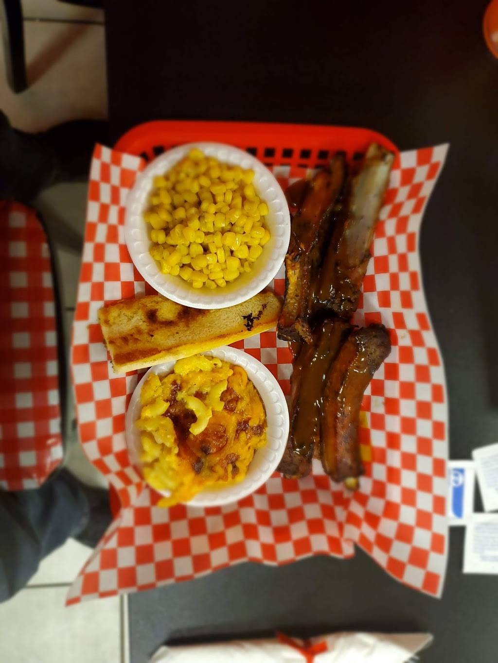 Rollicious Ribs & More | restaurant | 9211 N Tryon St #9, Charlotte, NC 28262, USA | 9809388985 OR +1 980-938-8985