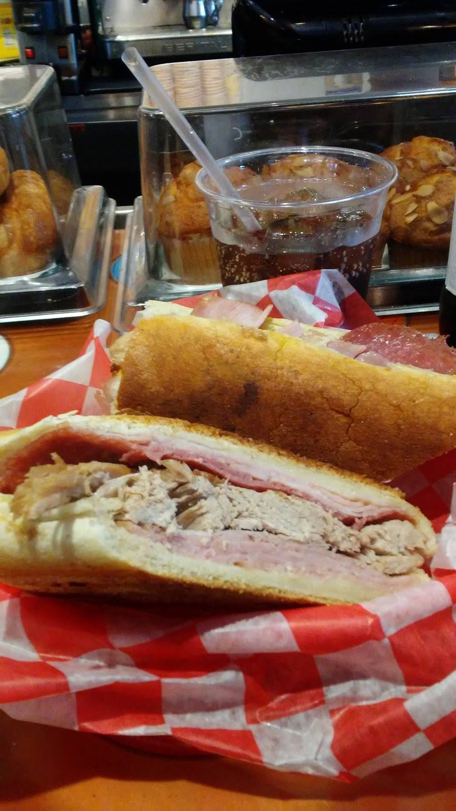 Omars Cafe | restaurant | 646 Mt Prospect Ave, Newark, NJ 07104, USA | 9734837773 OR +1 973-483-7773