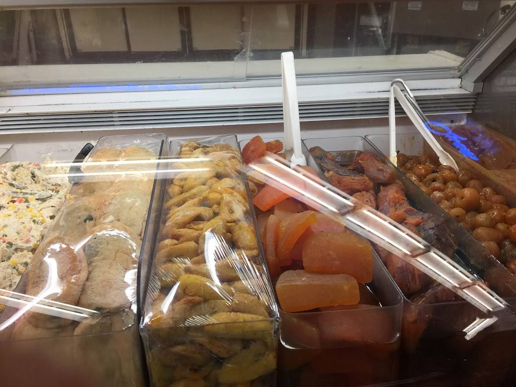 Vallarta Supermarkets | bakery | 19725 Vanowen St, Winnetka, CA 91306, USA | 8187165704 OR +1 818-716-5704