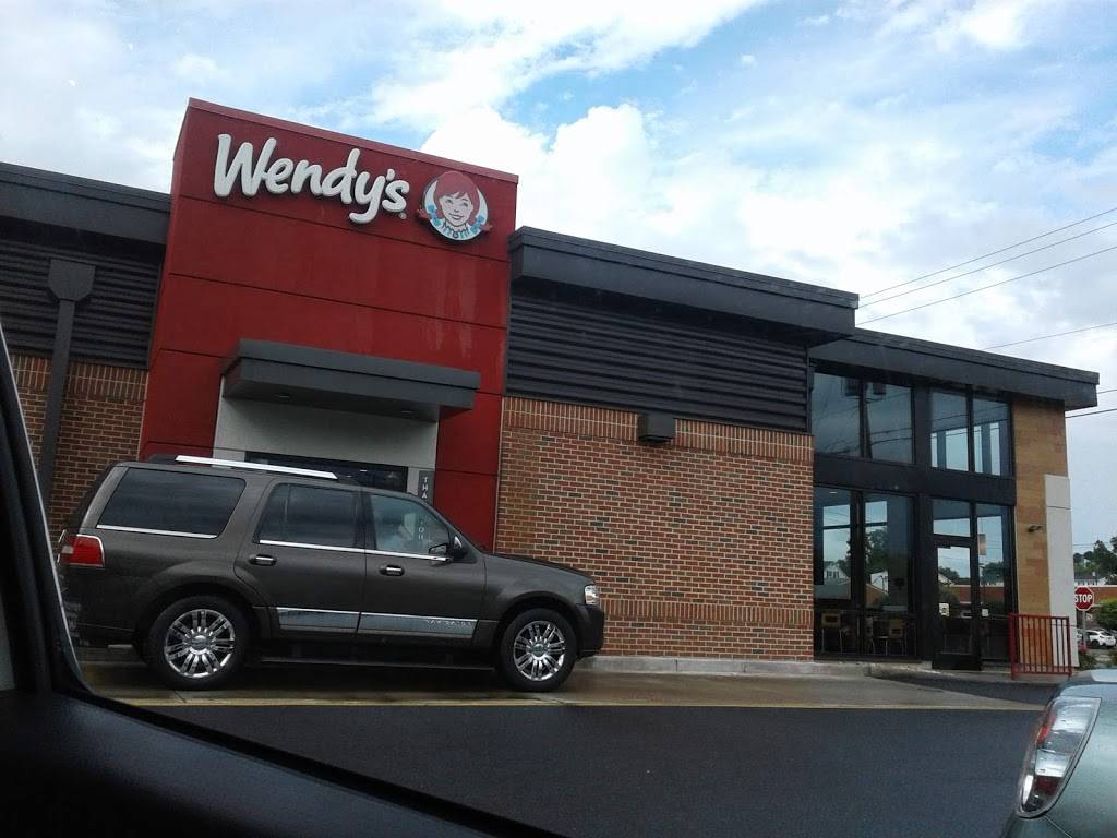 Wendys | restaurant | 872 N Main St, Culpeper, VA 22701, USA | 5408122847 OR +1 540-812-2847