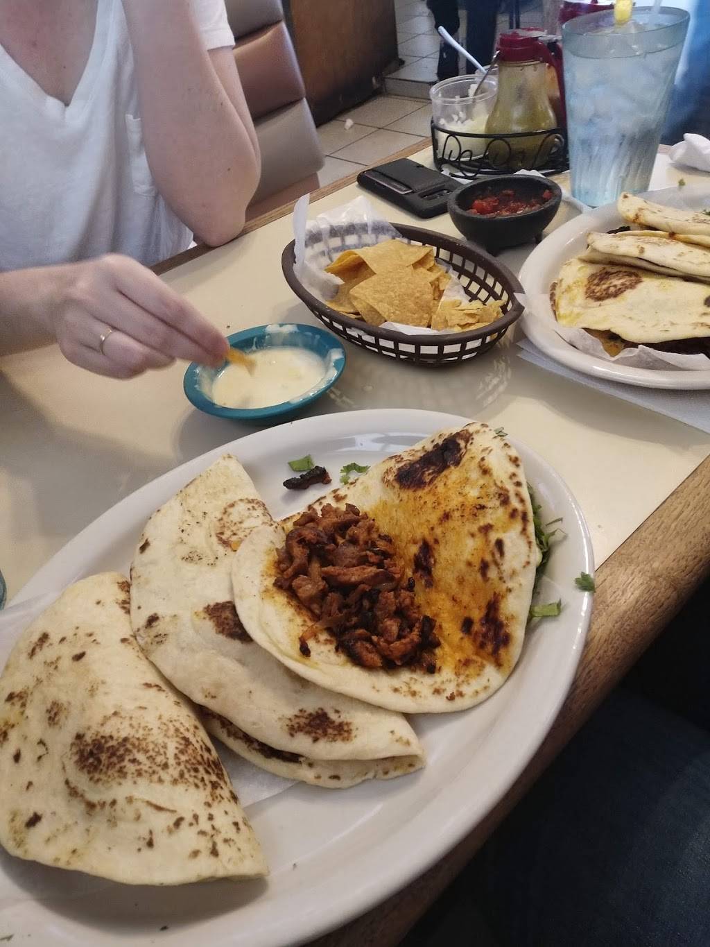 Mi Pueblo | restaurant | 706 Main St, Bandera, TX 78003, USA | 8307968047 OR +1 830-796-8047