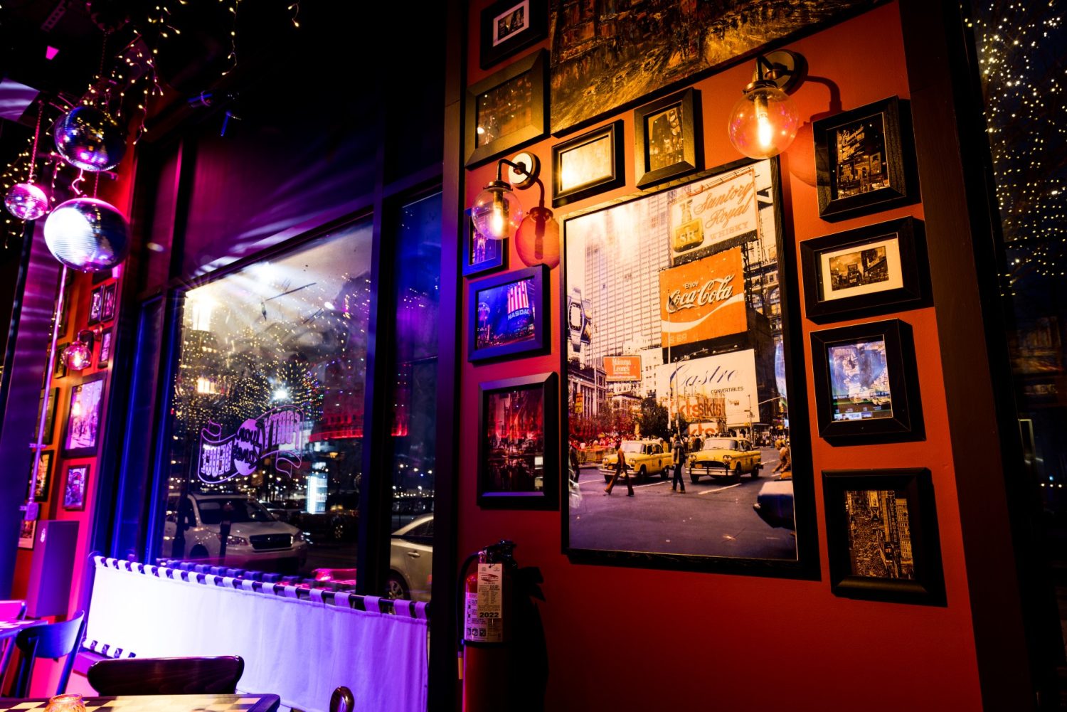 Forty Deuce Pizzeria & Bar | restaurant | 3959 Brighton Rose Sq 1st Floor, Columbus, OH 43219, United States | 6149449093 OR +1 614-944-9093