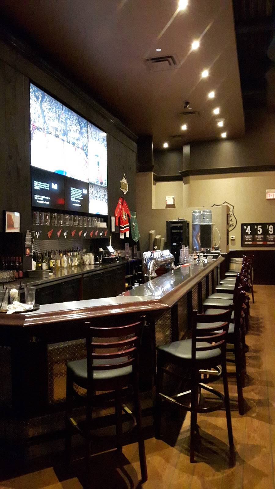 Chucks Roadhouse Bar & Grill | restaurant | 9 Jim Kimmett Blvd, Napanee, ON K7R 0B3, Canada | 6133546200 OR +1 613-354-6200
