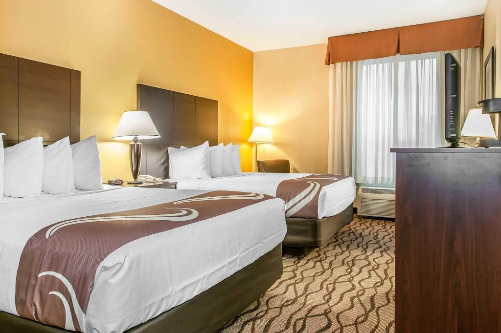 Quality Inn Chester I-75 | restaurant | 8567 Cincinnati Dayton Rd, West Chester Township, OH 45069, USA | 5137553900 OR +1 513-755-3900