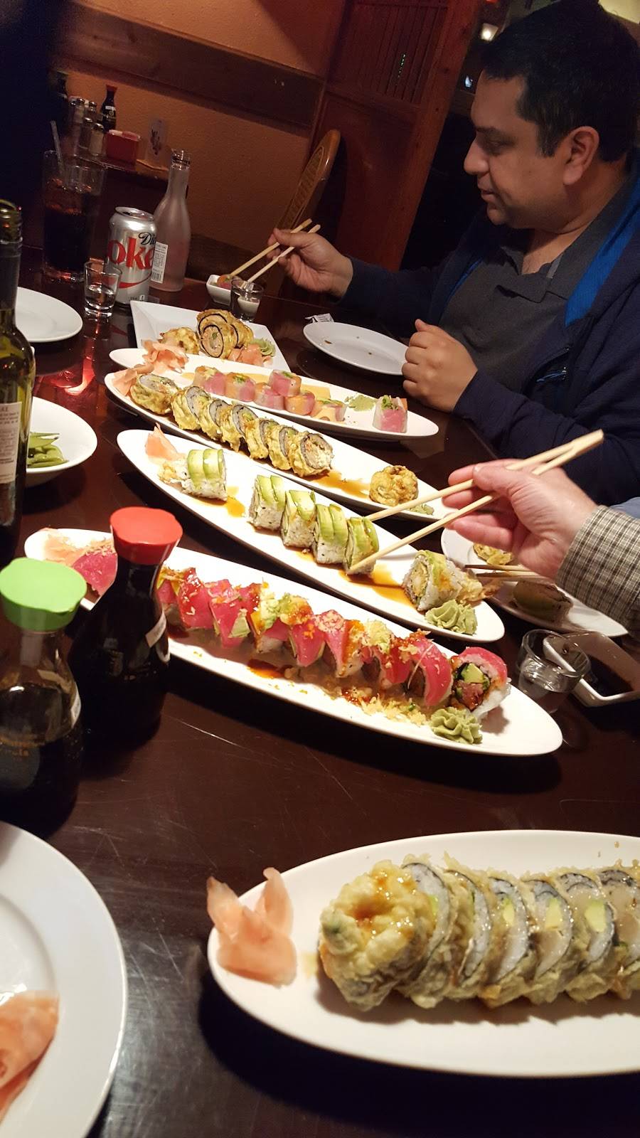 Cocoa Beach Thai & Sushi | restaurant | 24 N Orlando Ave, Cocoa Beach, FL 32931, USA | 3218680066 OR +1 321-868-0066