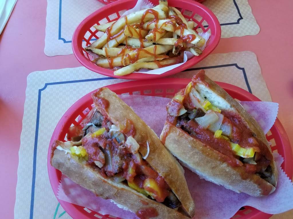 Tommys Italian Specialty Shop | restaurant | 41 N Railroad St, Tamaqua, PA 18252, USA | 5706681244 OR +1 570-668-1244