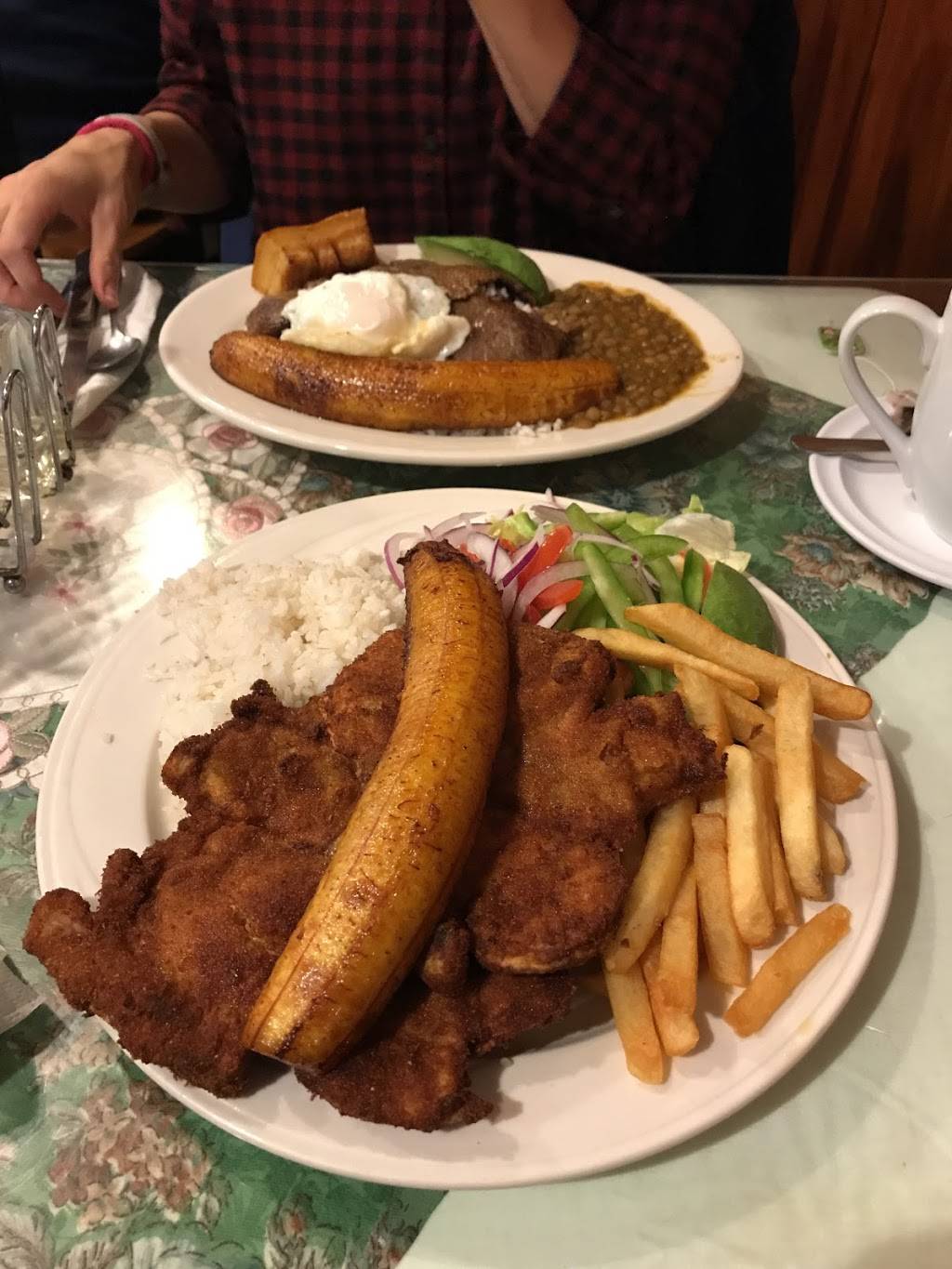 230 Latino Amigo Restaurant | restaurant | 230 N Washington St, Sleepy Hollow, NY 10591, USA | 9146311171 OR +1 914-631-1171