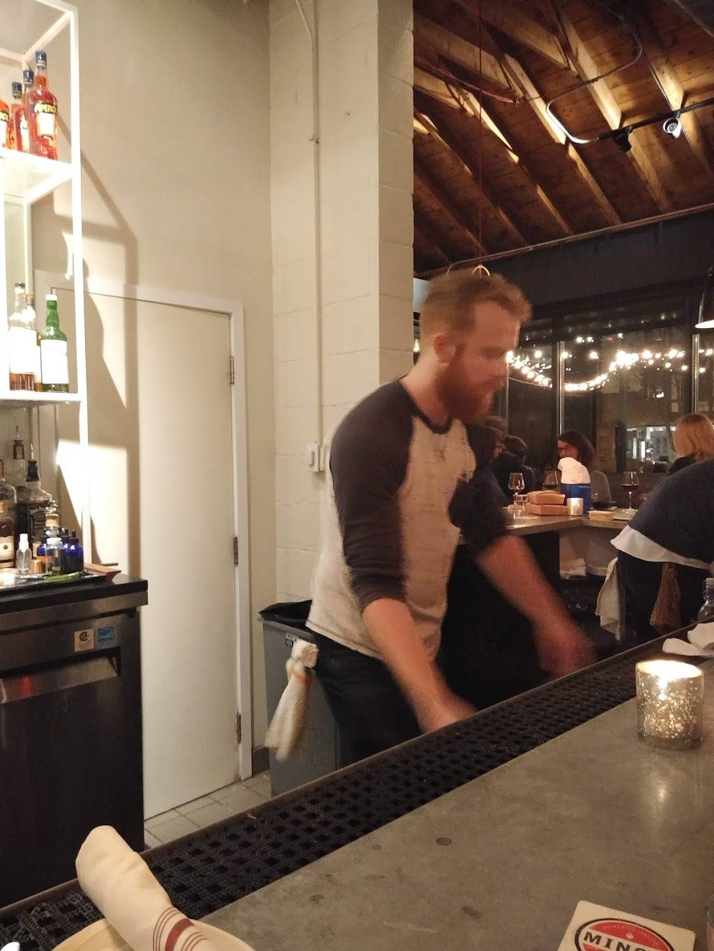 Mino’s | restaurant | 985 Green Bay Rd, Winnetka, IL 60093, USA | 8473866053 OR +1 847-386-6053