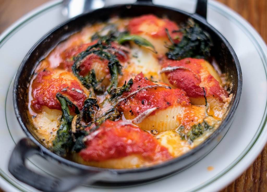 Pizzeria Delfina | restaurant | 651 Emerson St, Palo Alto, CA 94301, USA | 6503532208 OR +1 650-353-2208