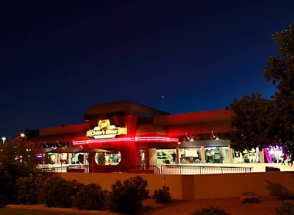 Chases Diner | restaurant | 2040 N Alma School Rd, Chandler, AZ 85224, USA | 4808553663 OR +1 480-855-3663