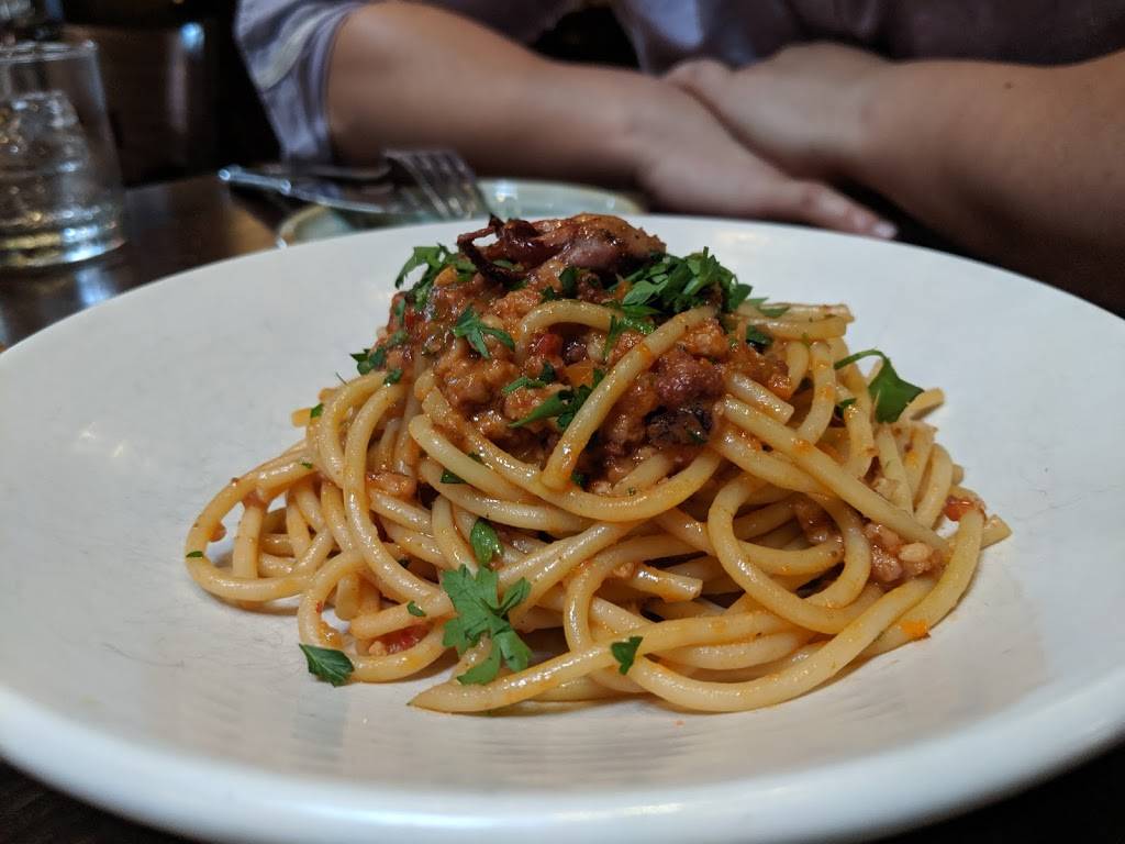 Octo Fishbar | restaurant | 289 5th St E, St Paul, MN 55101, USA | 6512023409 OR +1 651-202-3409